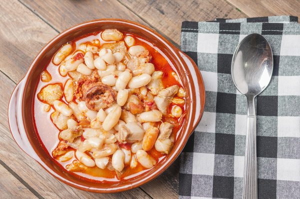 Comment aménager un coin potager dans une cour intérieure de ville ?
