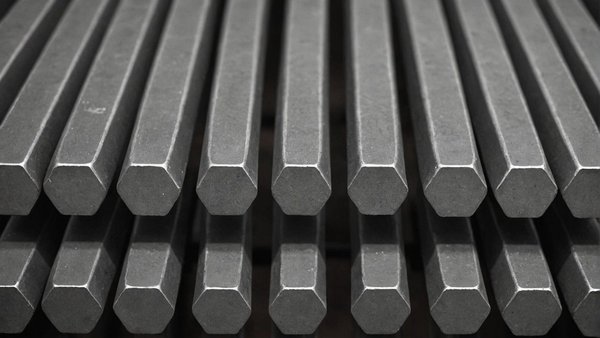 Découvrez notre gamme complète de barre acier pour tous vos projets